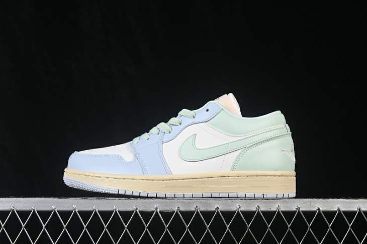 Picture of Air Jordan 1 LOW _SKUfw23355993782794386fw